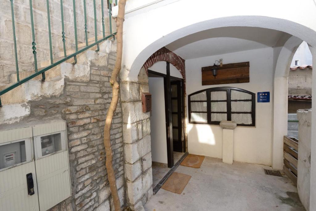 Elena Rooms Split Rom bilde